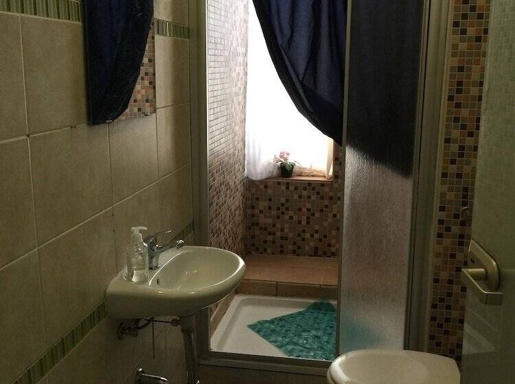 Отель Zimmerfrei Dresden Mit Bad Miniküche Self Check In 24 7