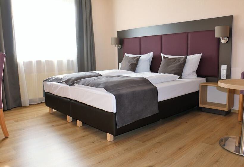 Отель Zum Brunnen