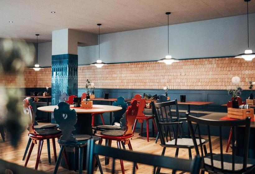 호텔 Zum Goldenen Hirsch