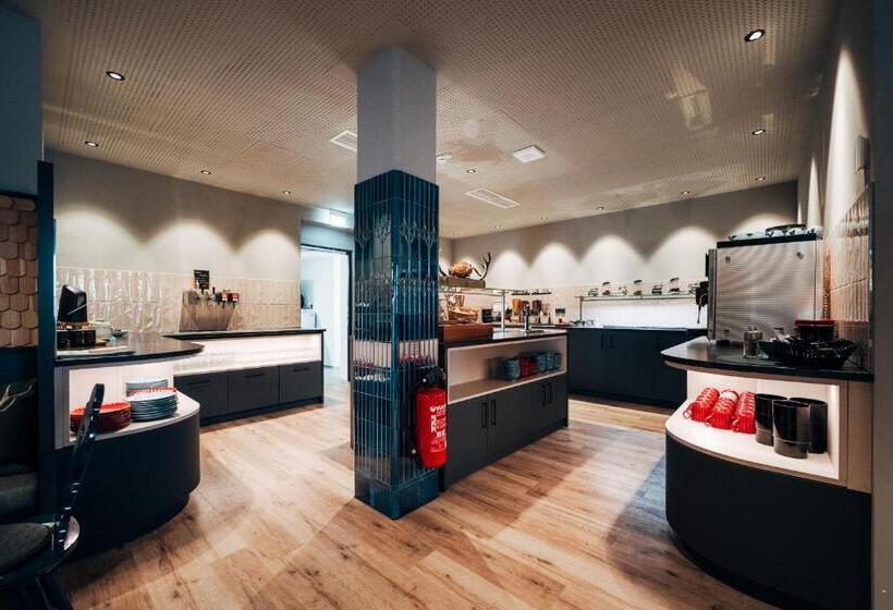 호텔 Zum Goldenen Hirsch