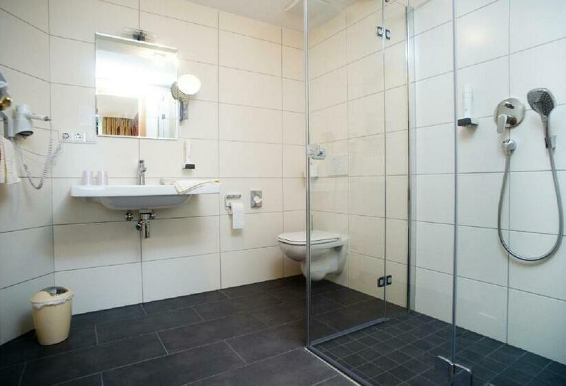 Landhotel Kuralpe Kreuzhof