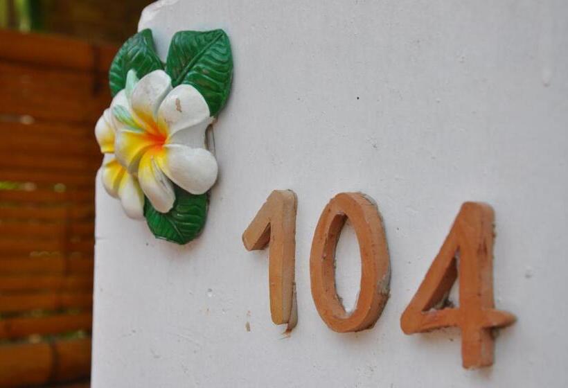 Phi Phi Twin Palms Bungalow