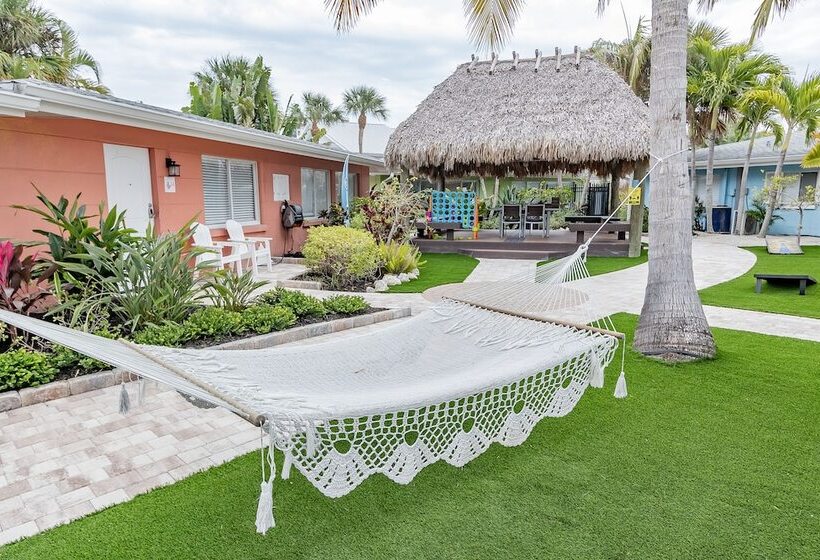 Siesta Key Beachside Villas