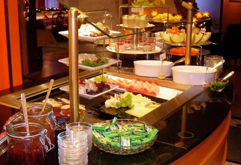 Unser Kleines Hotel Café Göbel