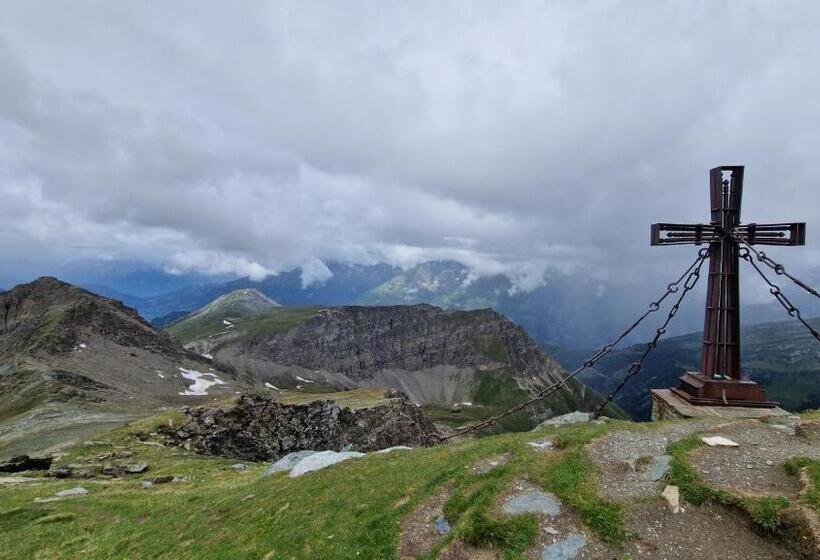 فندق صغير Almgasthaus Glocknerblick