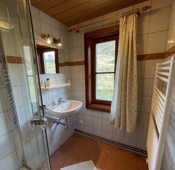 فندق صغير Almgasthaus Glocknerblick