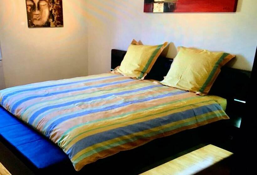 Bed and Breakfast Au Jardin Du Levant