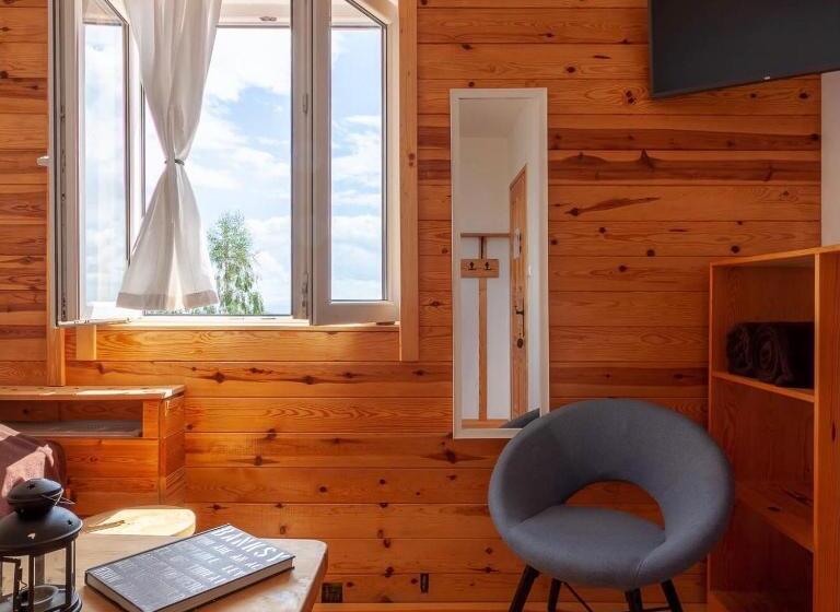 تختخواب و صبحانه Backcountry