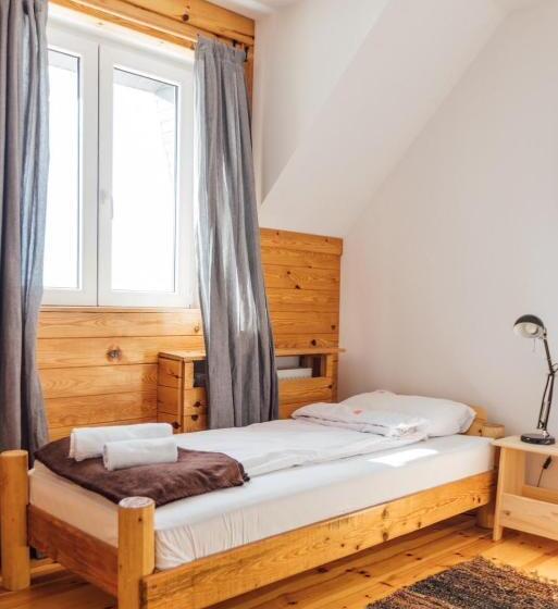 تختخواب و صبحانه Backcountry