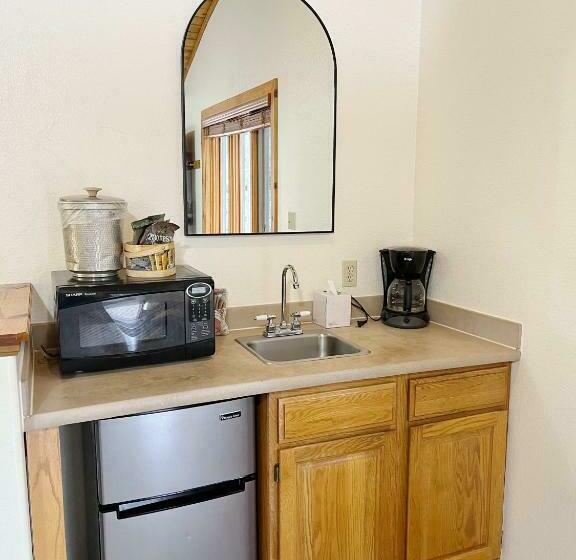 مبيت وإفطار Columbine B Cabin Suite