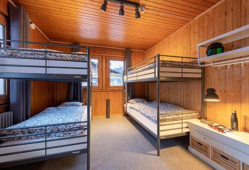 ベッドアンドブレックファースト De La Poste