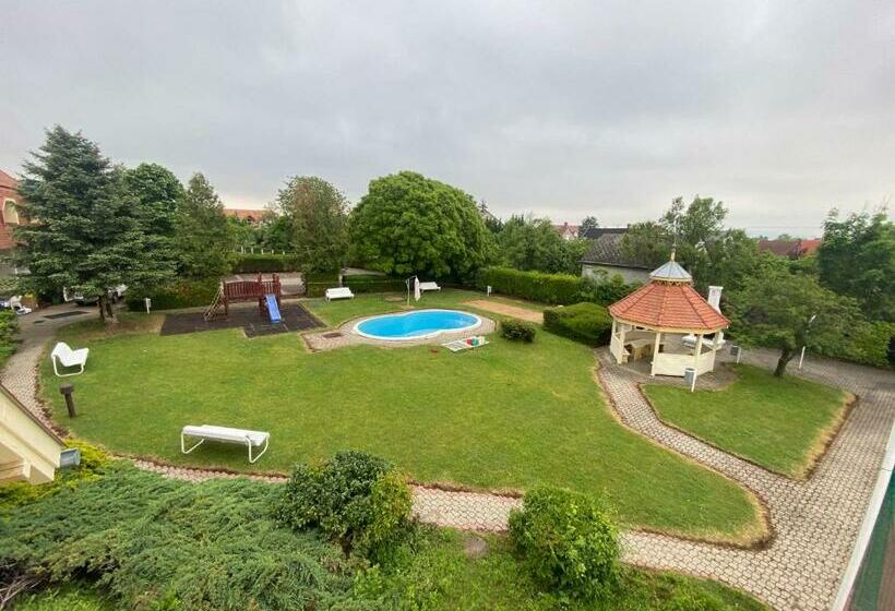 Bed and Breakfast Global Apartmanház