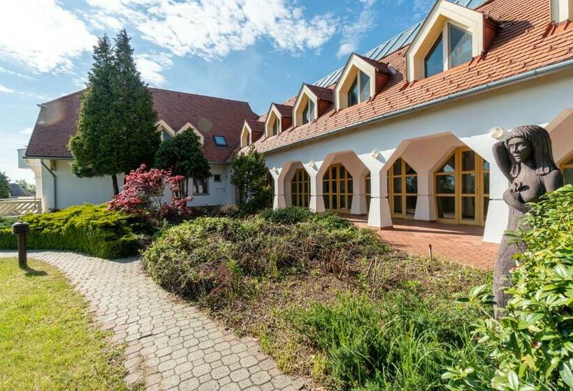 Bed and Breakfast Global Apartmanház