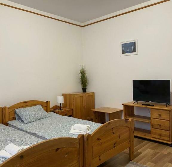 Bed and Breakfast Global Apartmanház