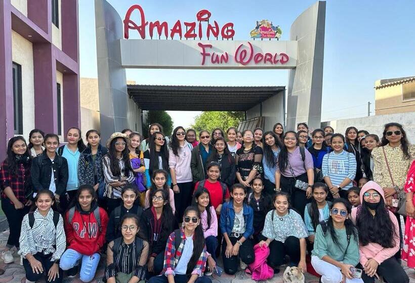 酒店 Amazing Fun World By Nexottel