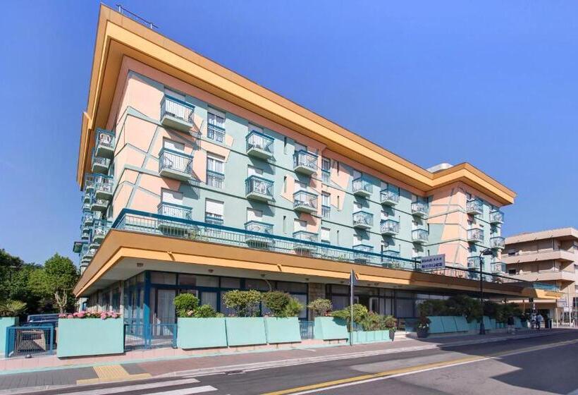 Отель Big Family