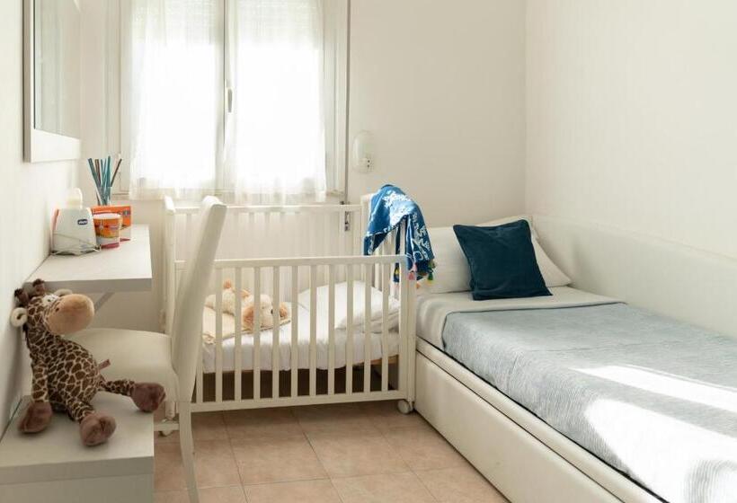 Отель Big Family