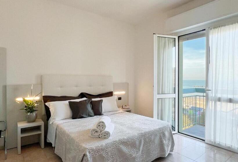 Отель Big Family