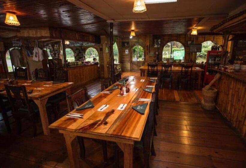 فندق Cabaña Anturios