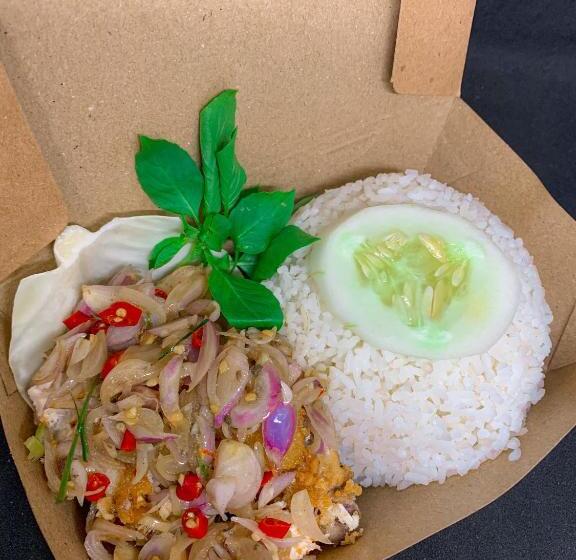 Отель Fx72 Labuan Bajo