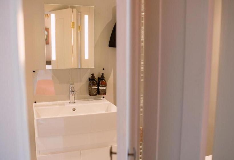 ホテル The Print House Inn