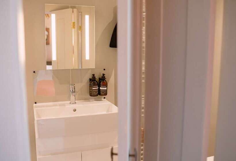 ホテル The Print House Inn