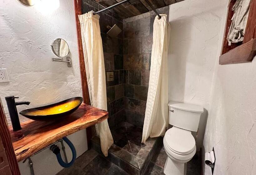 ホテル Three Pines Cabins