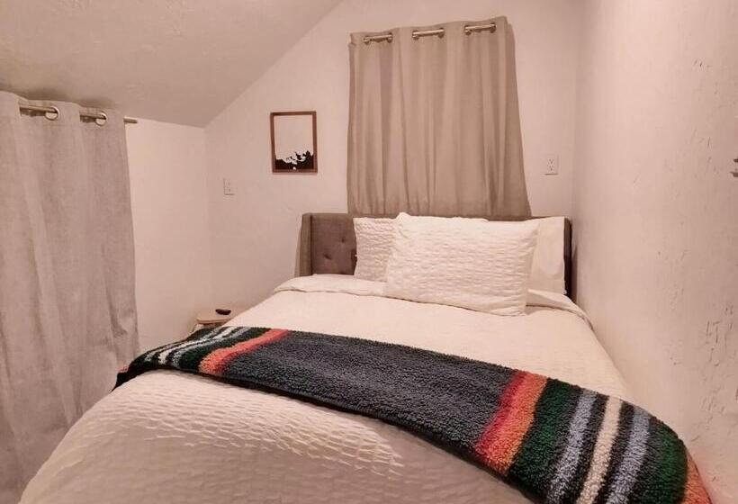 ホテル Three Pines Cabins