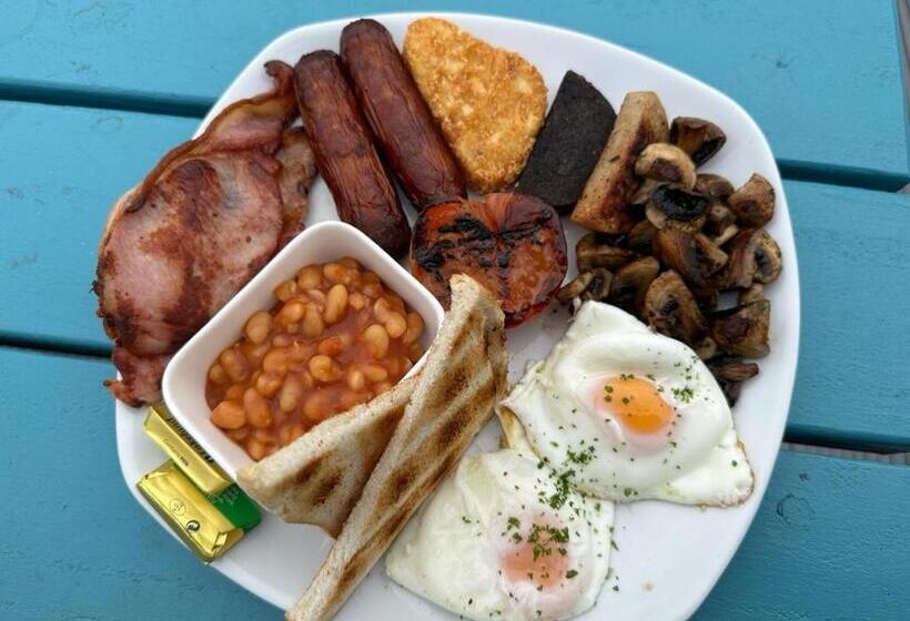 Hughie Mickey Dan S B&b