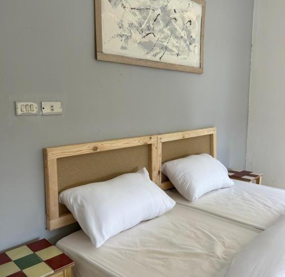 پانسیون Crafthouse