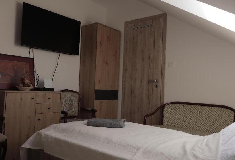 ペンション Maréja Vendégház