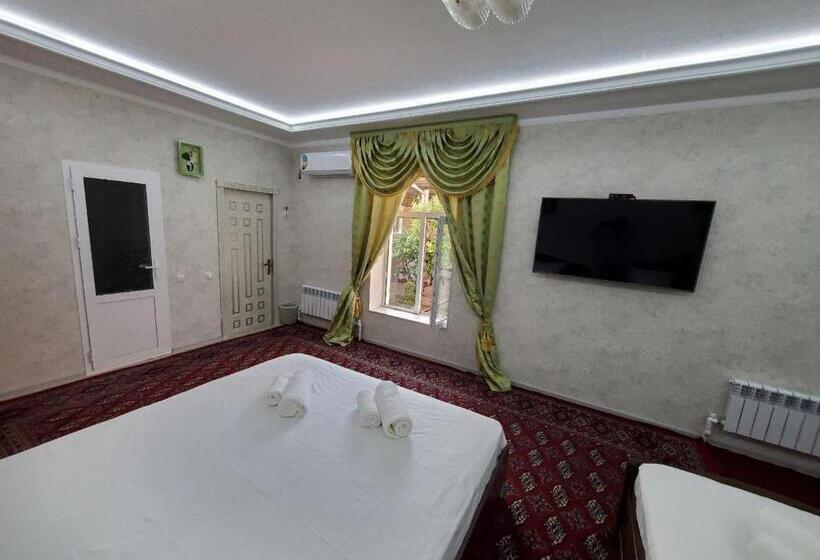 פנסיון Nursultan Grand Guest House