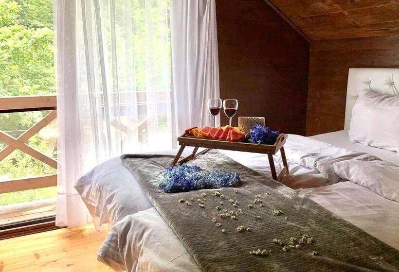 پانسیون Park Cottage Mtirala National Park