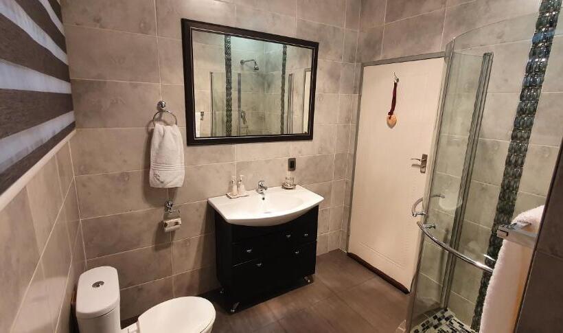 بنسيون Siesta Guest House