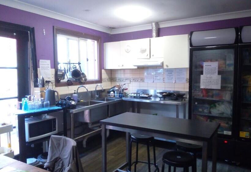 Rozelle Hostel