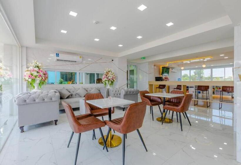 فندق صغير Sananwan Hometel