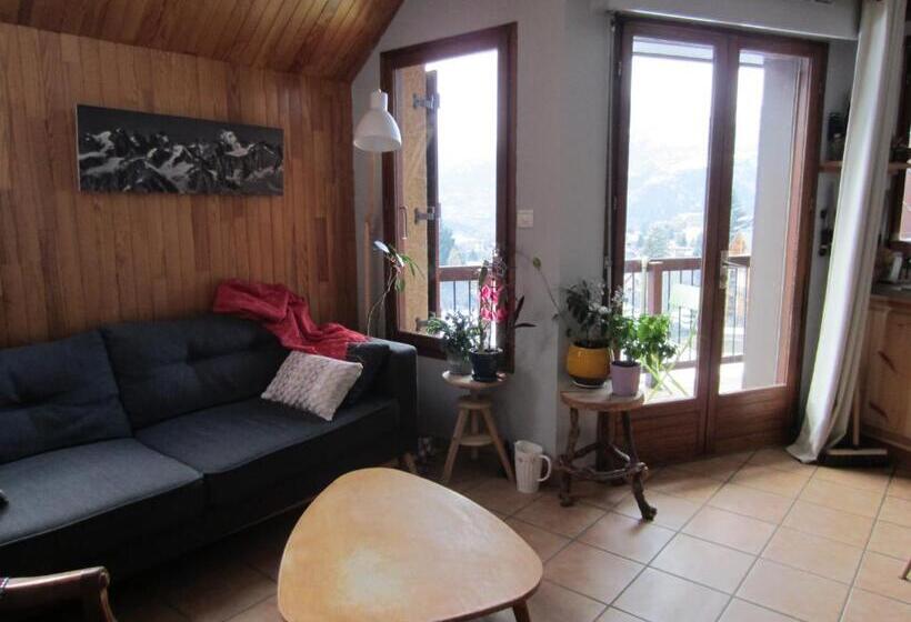 مبيت وإفطار Chez Cat Et Christophe , Chambre Calme Et Lumineuse Chez L Habitant Avec Vue