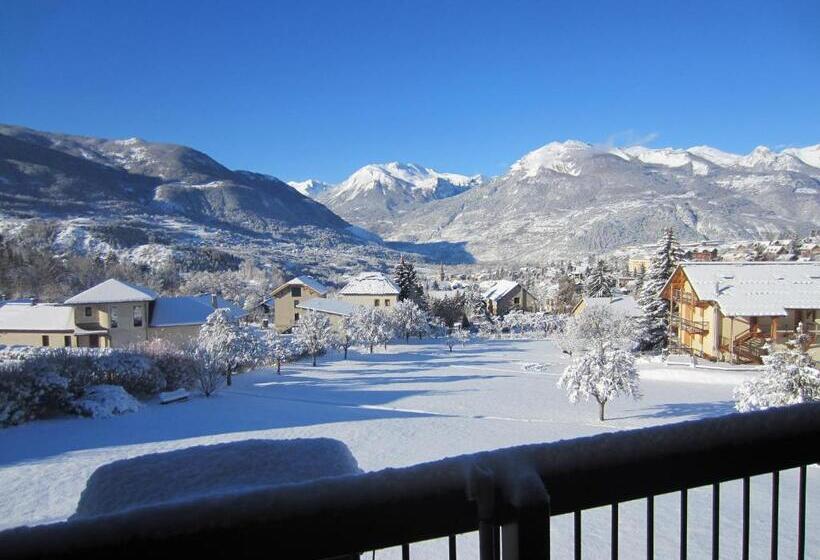 مبيت وإفطار Chez Cat Et Christophe , Chambre Calme Et Lumineuse Chez L Habitant Avec Vue