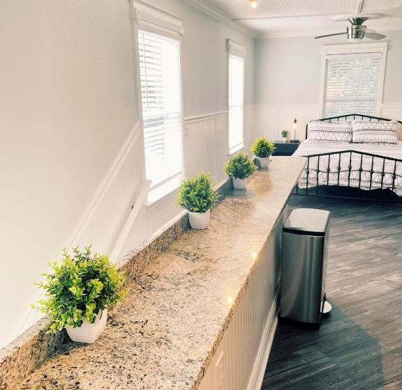 مبيت وإفطار Depot Village