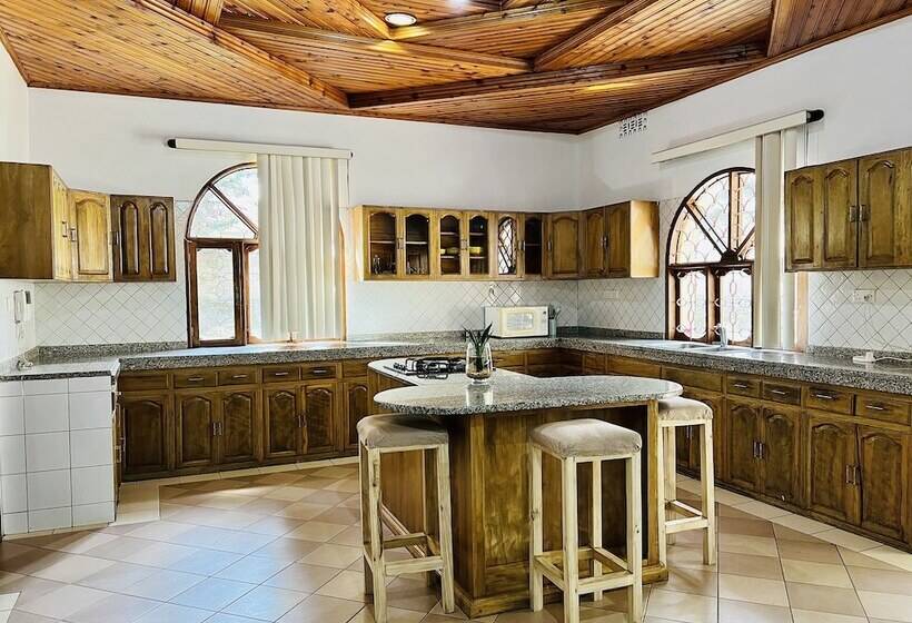 مبيت وإفطار Mahali Muzuri, Arusha