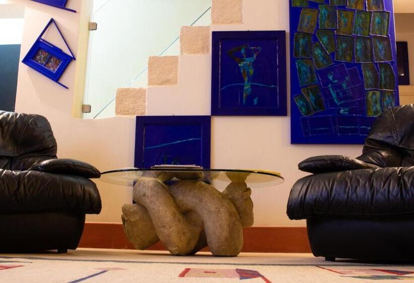 צימר Palazzo Raho Art Museum