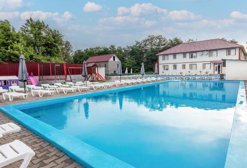 هتل ранчо офре