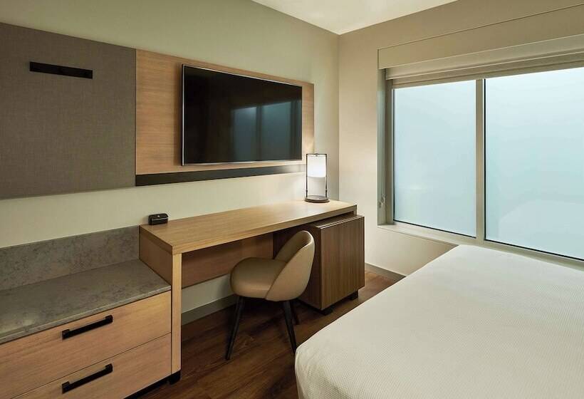 Отель Hyatt Place Sacramento International Airport