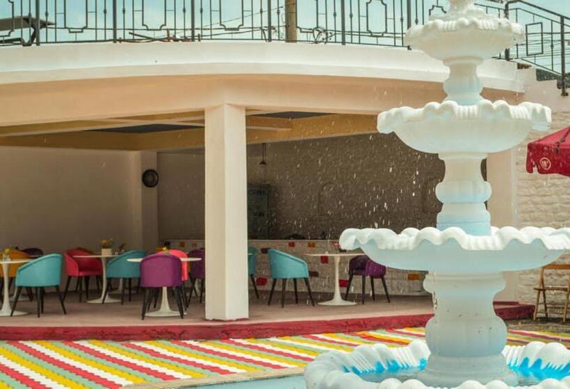 בית מלון כפרי Km 0