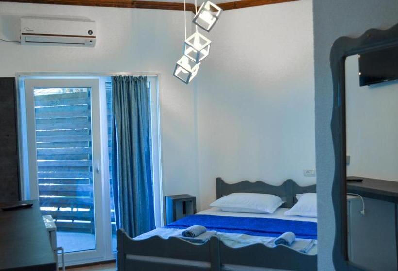 בית מלון כפרי Km 0