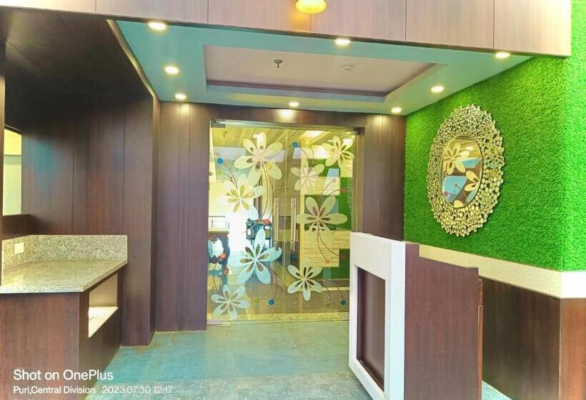 Kuber Palace ! Puri Near Sea Beach And Temple Fully Air Conditioned Hotel With Lift And Parking Faci