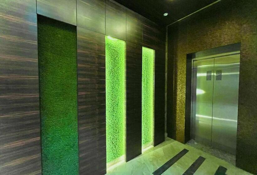 Kuber Palace ! Puri Near Sea Beach And Temple Fully Air Conditioned Hotel With Lift And Parking Faci