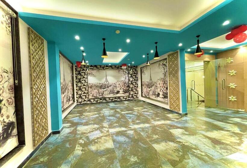 Kuber Palace ! Puri Near Sea Beach And Temple Fully Air Conditioned Hotel With Lift And Parking Faci