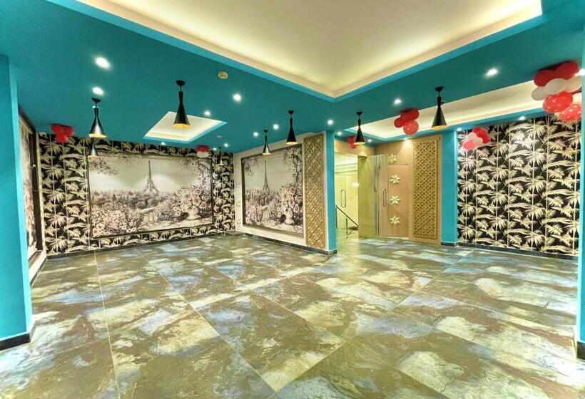 Kuber Palace ! Puri Near Sea Beach And Temple Fully Air Conditioned Hotel With Lift And Parking Faci