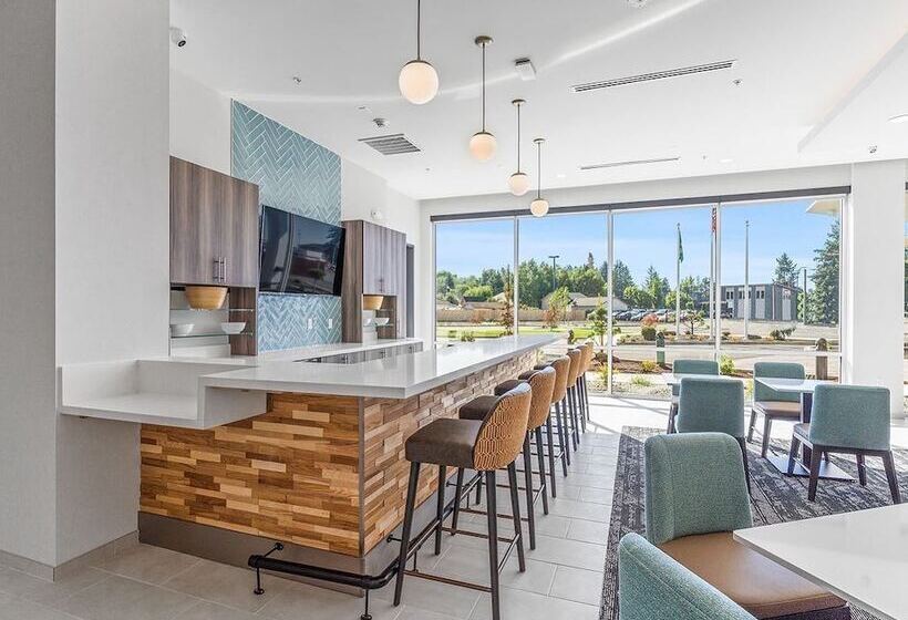 فندق La Quinta Inn & Suites By Wyndham Centralia